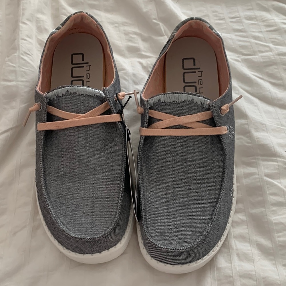 Hey dude shoes never worn